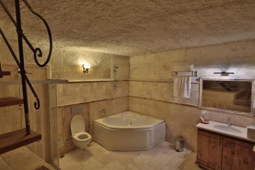 Harman Cave Hotel - image 10