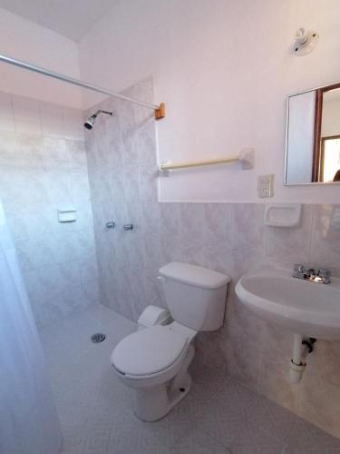 Don Luis Hostal - Sucursal Galeana - Tecolutla Room Type - Economy Quadruple Room
