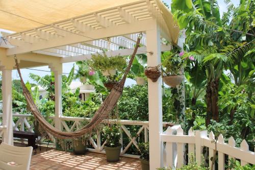 . Tropical Garden Cottage Antigua