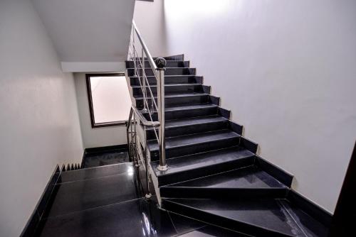 Hillside Homes - image 7