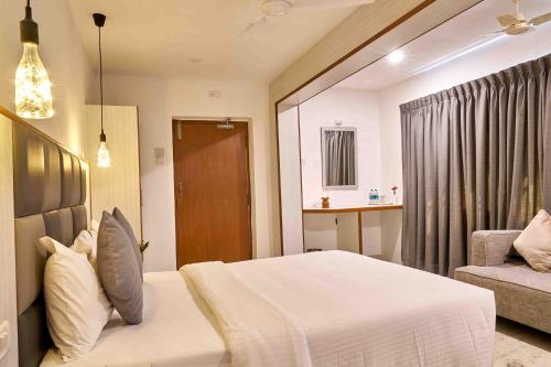 Deluxe Double Room image 4