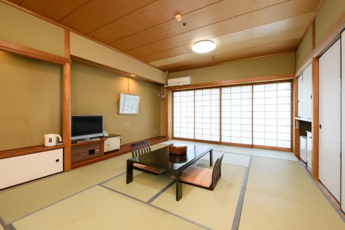 Japanese-Style Room