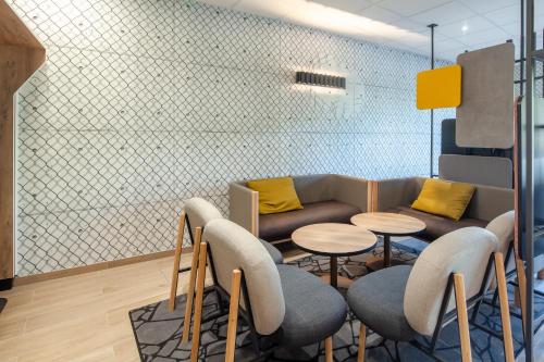 B&B Hôtel Saint-Denis Porte de Paris - image 2