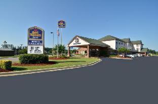 Best Western Plus Bessemer Hotel and Suites