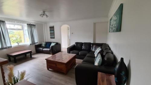 Westbury House - image 5