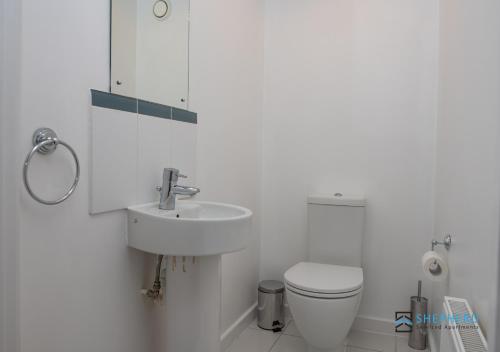 Reading Contractors Digs by Shepherd Serviced Apartments