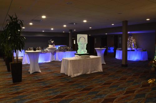 Holiday Inn Canton (Belden Village) by IHG