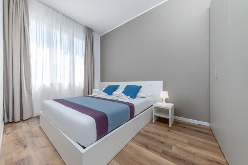 Casa da Suite Mirabello, Milan