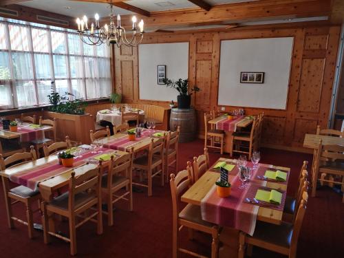 餐廳, Hotel Restaurant Aletsch in 莫雷爾