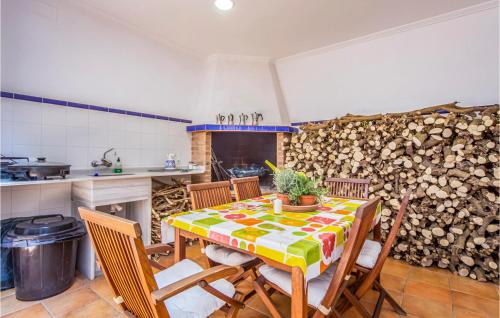  Lovely Home In Godelleta With Kitchen in Godelleta