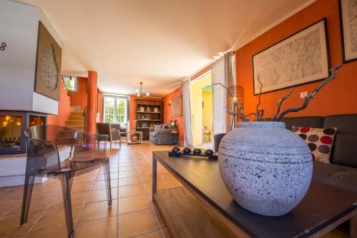 La Demeure de Cybele - Gite de charme pour 10 personnes en Drome Provencale in Colonzelle