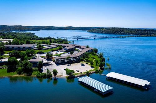 Table Rock Resorts at Kimberling Inn - image 6