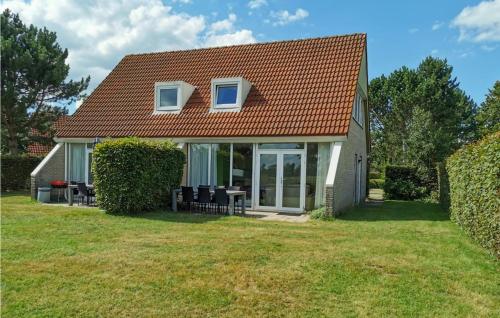  Cozy Home In Vlagtwedde With Lake View, Unterkunft in Vlagtwedde