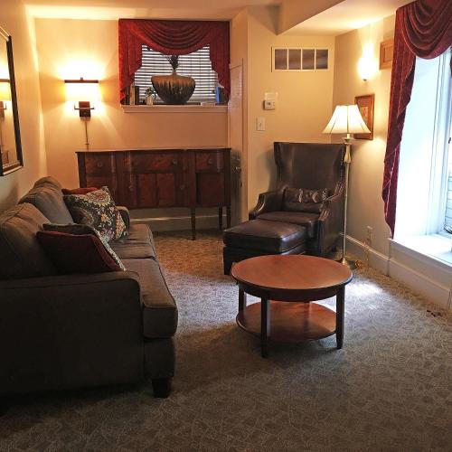 Large Extended Suites.. Room 101.  image 3