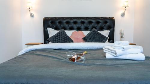 Avenue Parliament Hotel - image 14