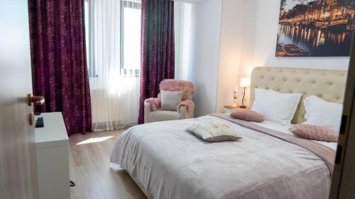 Avenue Parliament Hotel - image 7