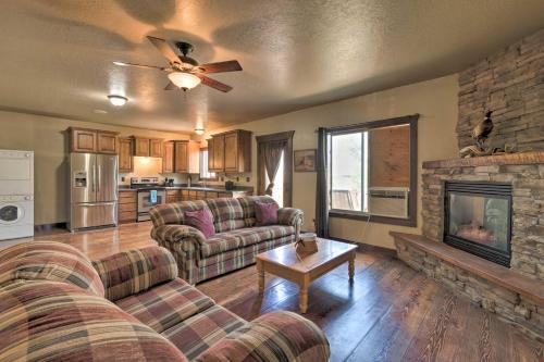 B&B Sterling - Well-Appointed Sterling Casita with Full Kitchen! - Bed and Breakfast Sterling