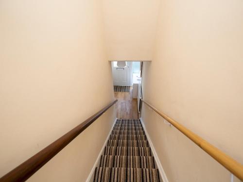Oxford 2 Bed Garden Home and Street Parking