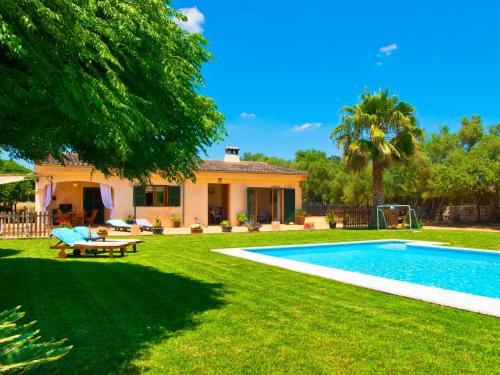  Villa Can Coll de Sencelles, Sa Vileta pool and views, Pension in Costitx