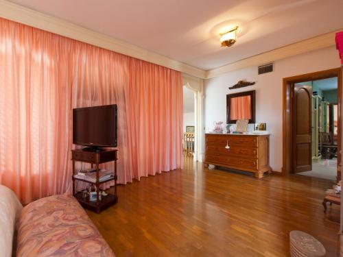 Villa Tramontana de Lloseta piscina y vista montaña - image 8
