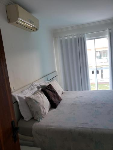 Casa 3 Suites Duplex AR Completa Condominio fechado Moria a 500 m Praia Axe MOI