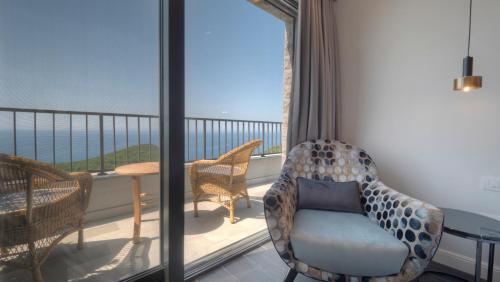 Vivid Blue Serenity Resort