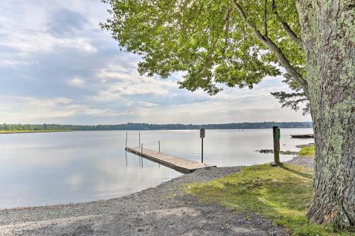 Pocono Family House with Hot Tub Near Ski Resorts! - image 27