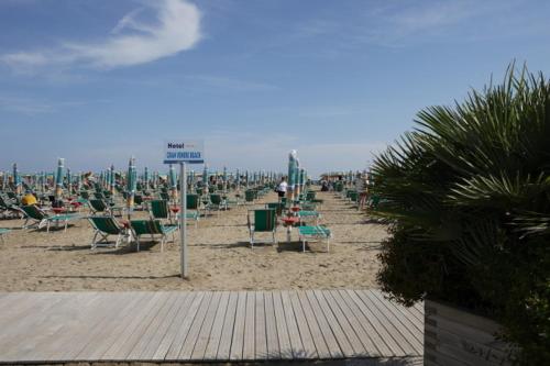 Beach, Hotel Gran Venere Beach 3 Superior in Bibione Lido dei Pini