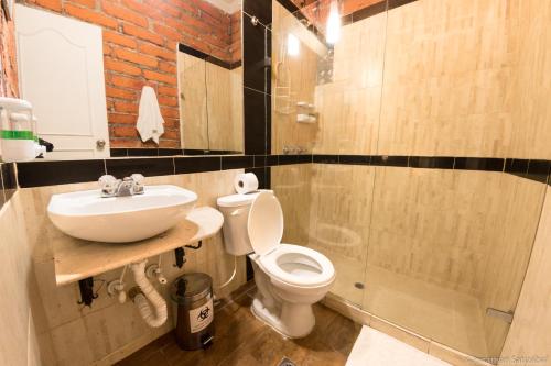 61Prado Hotel, Medellín (photo 5)