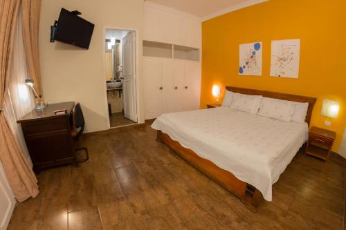 61Prado Hotel, Medellín (photo 6)