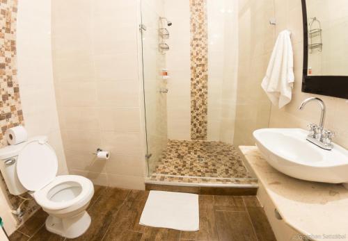 61Prado Hotel, Medellín (photo 9)