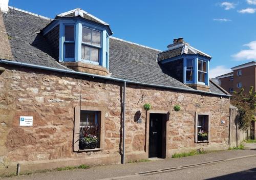 Ness City Cottage 4