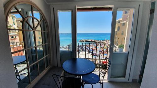 Best flat beachfront Camogli - Apartment