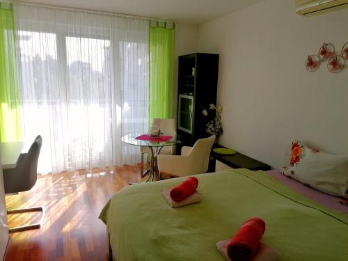 Apartman Zelena Oaza-SelfCheckIns parking free, Jakovlje