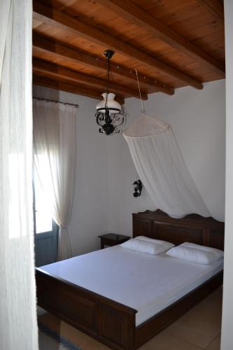 Villa Ioanna - Vacation Houses for rent close to the beach
