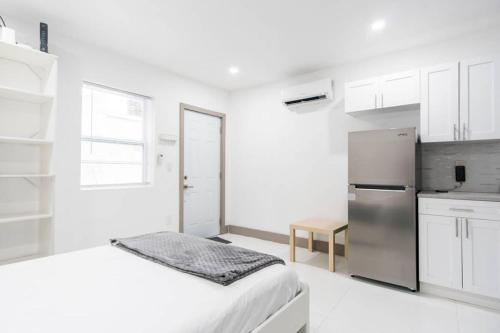 Modern Studio in Heart of Miami