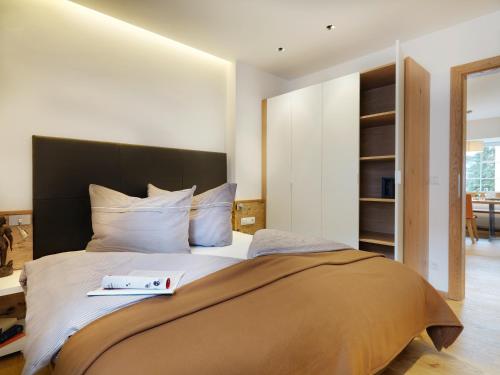 Riedz Apartments Innsbruck- Zentrales Apartmenthaus mit grüner Oase - image 3