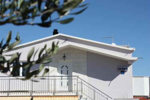Andrea Apartments - image 11