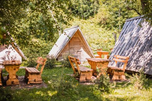 Cvet gora - Camping, Glamping and Accomodations