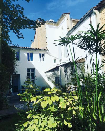 MAISON MATEJEWSKI chambre d'hôtes avec jardin - Chambre d'hôtes - Blaye