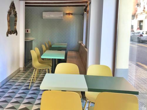 Hotel 19-30 Valencia - image 6