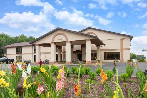 Days Inn by Wyndham Blairsville - Hotel