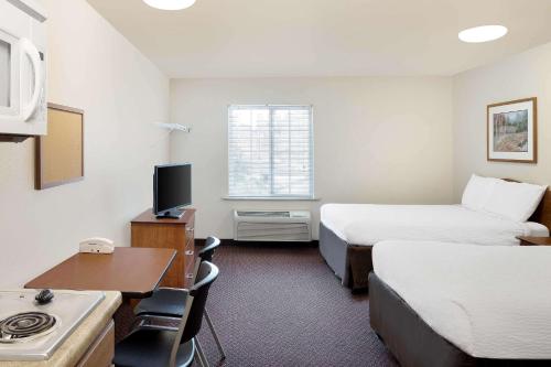 WoodSpring Suites Tyler Rose Garden 0