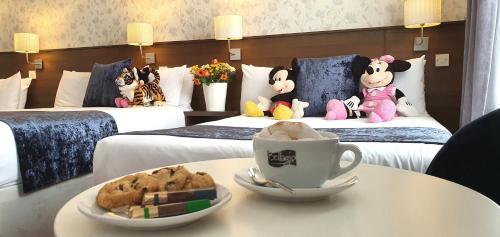 The Gate Hotel - image 9