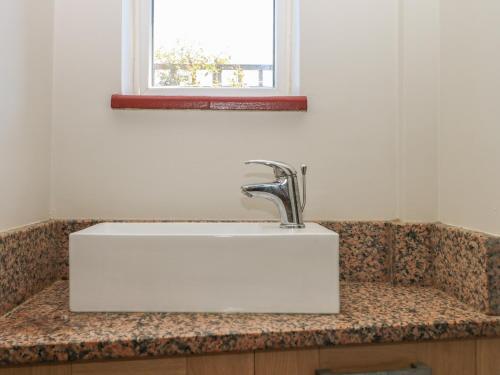 1 Paythorne Farm Cottages - image 8