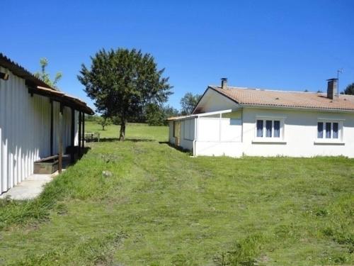 Gîte Laruscade, 3 pièces, 4 personnes - FR-1-440-369 gîte à louer Bussac-Forêt