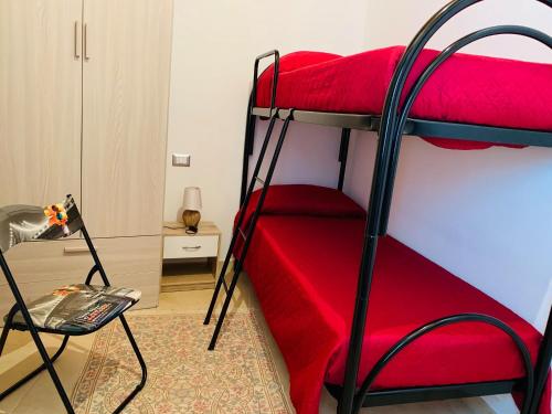 1 king bed, 1 bunk bed, 1 sofa bed