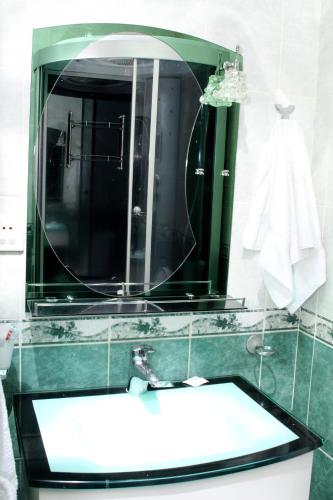 Golden Apricot - image 4