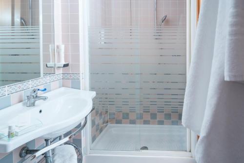 Blu Hotel; Sure Hotel Collection by Best Western - image 14