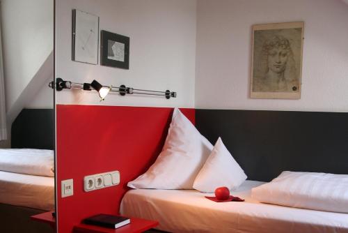 1 twin bed